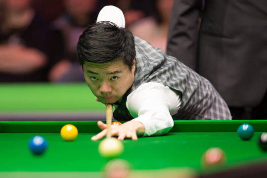 人们对他刮 人们对他刮