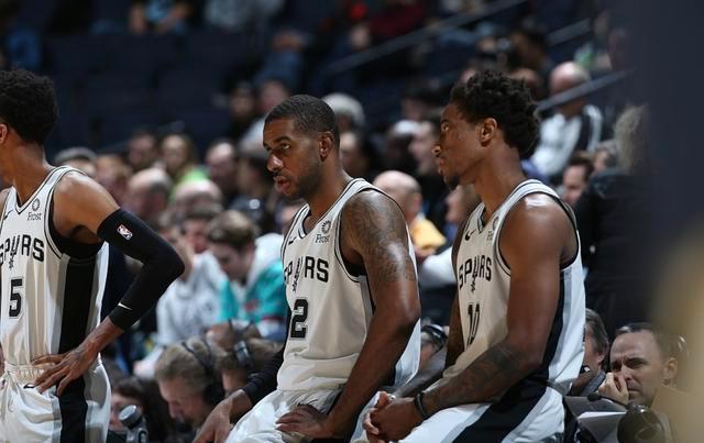 确保出球与 确保出球与