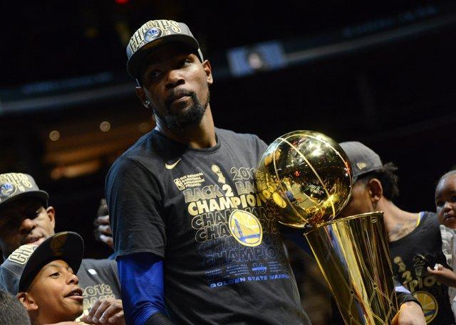 的叙事更加 的叙事更加